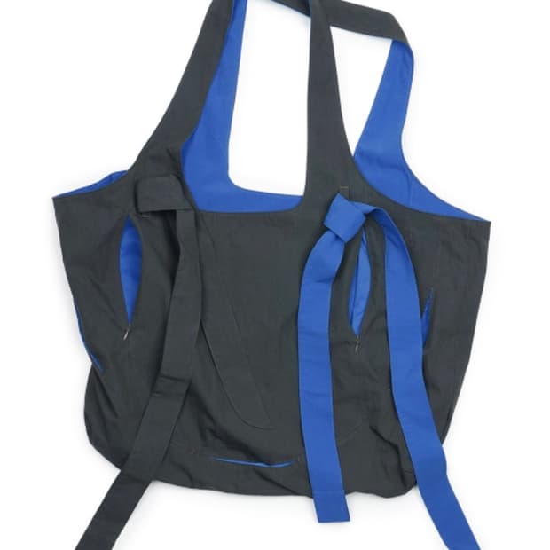 YIYAE Contrast Tonal Reversible Tote Bag