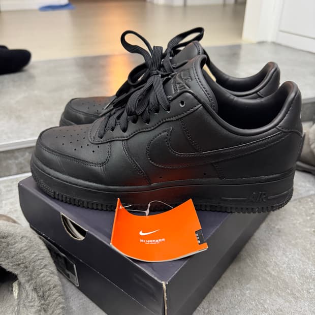나이키 에어포스 블랙포스 프레쉬 255