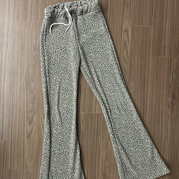 블랙업 호피부츠컷 팬츠