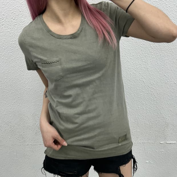 버커루 스터드 애쉬카키 반팔 S