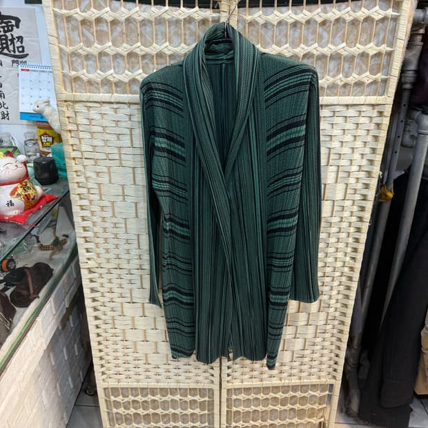 4/66-77 정품 플리츠플리즈 팝니다