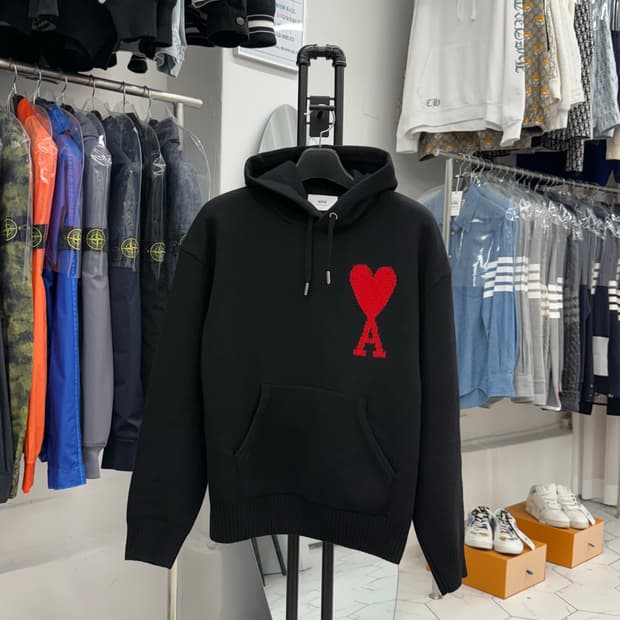 [L] 아미 빅하트 니트 후드티