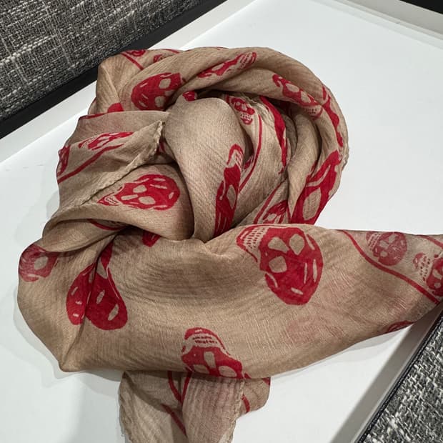 알렉산더 맥퀸 실크 스컬 스카프 정품