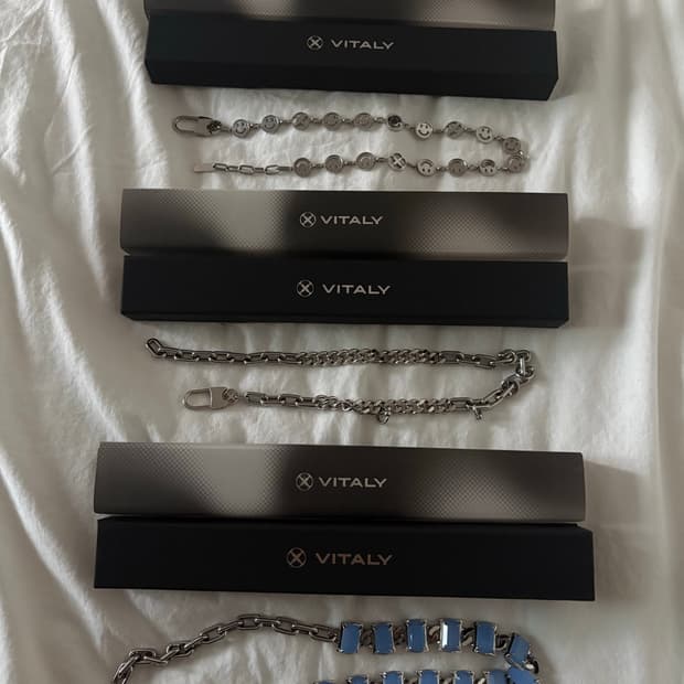 VITALY 목걸이