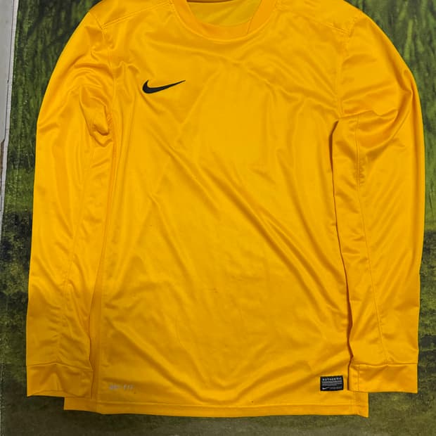 나이키 드라이핏 긴팔 티셔츠 노랑