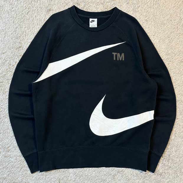 나이키 NIKE 신형 빅스우시 맨투맨 블랙