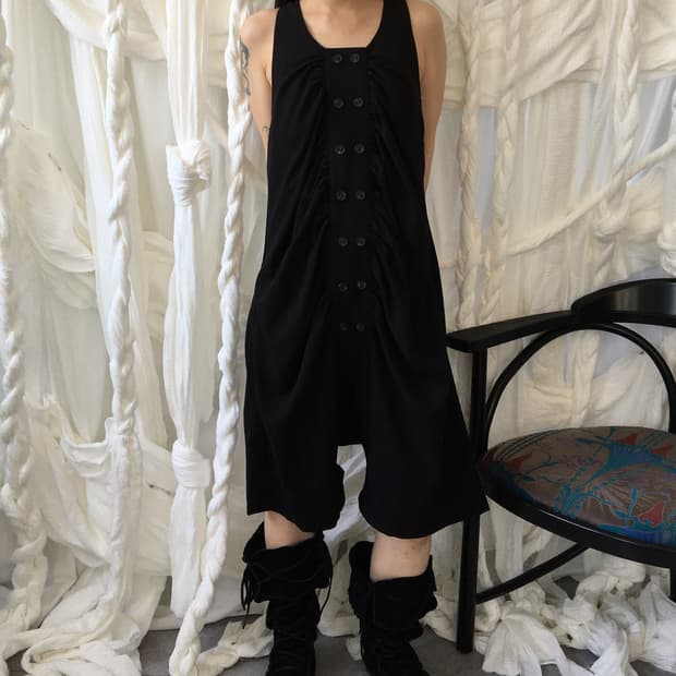 Double button shirring tied sleeveless j