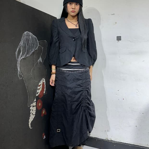 아르마니 꼴레지오니 셔링 버튼 블레이저 고딕 크롭 자켓 M