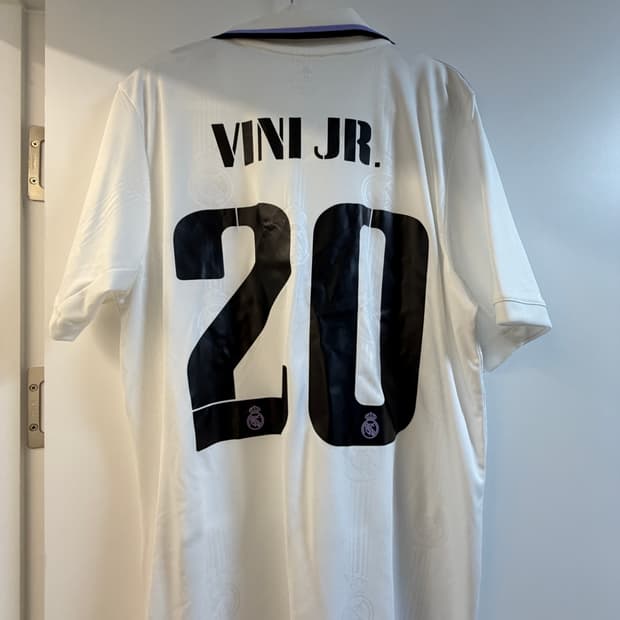 레알마드리드 22-23 유니폼 비니시우스 마킹