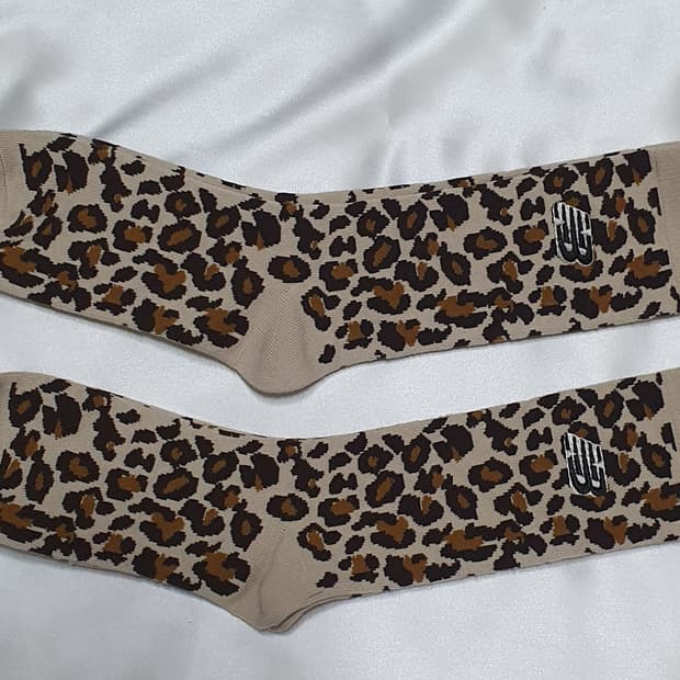 호피 레오파드 브라운 블랙 뉴발란스 양말