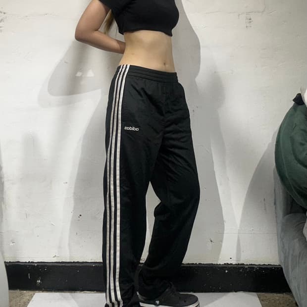 아디다스 블랙 화이트 삼선 트레이닝 팬츠 