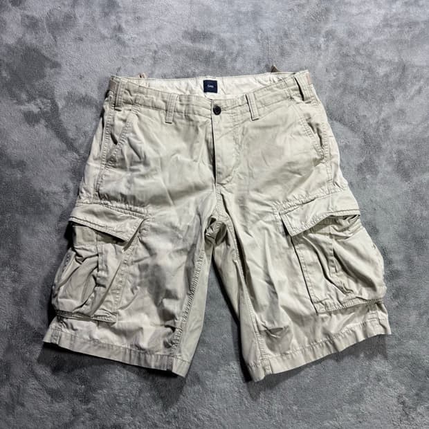 GAP 갭 아이보리 카고 반바지