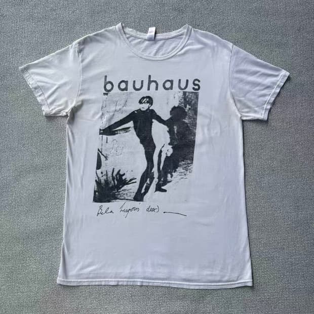 빈티지 00s Bauhaus 티셔츠