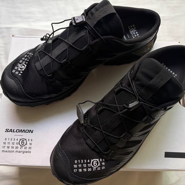 살로몬 x MM6 메종 마르지엘라 XT-4 뮬 블랙 Salomon x M