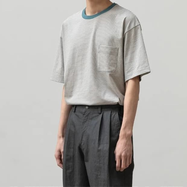 어나더오피스 보더 포켓티 반팔 티셔츠
