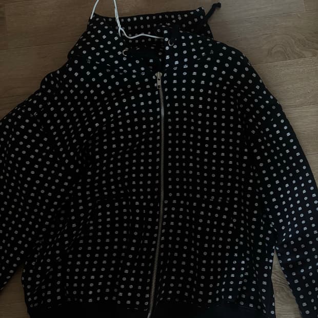 스투시 땡땡이 후드집업