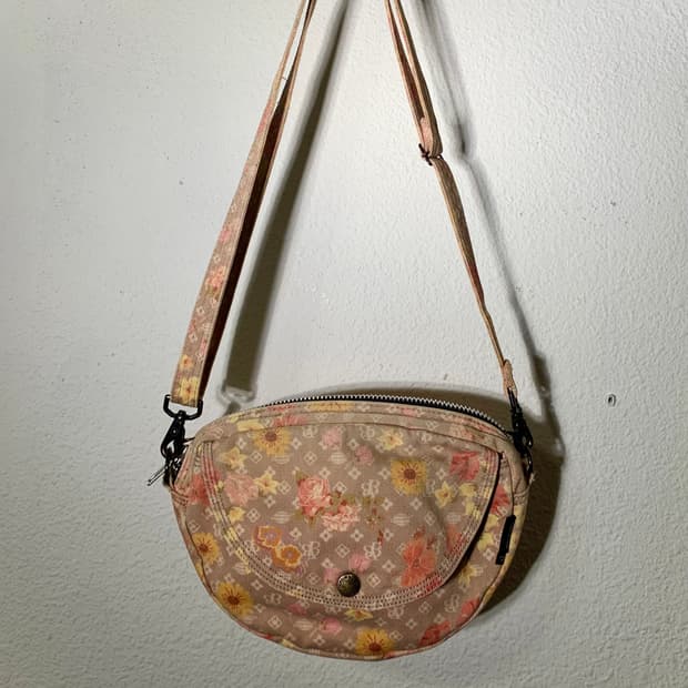 포터 빔즈보이 플라워 패턴 숄더백