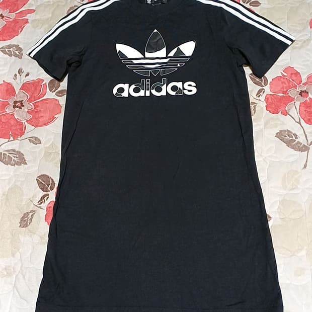 아디다스 면티원피스 85 여성55 가슴46 기장85