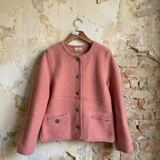 러블리 핑크 티롤리언 자켓