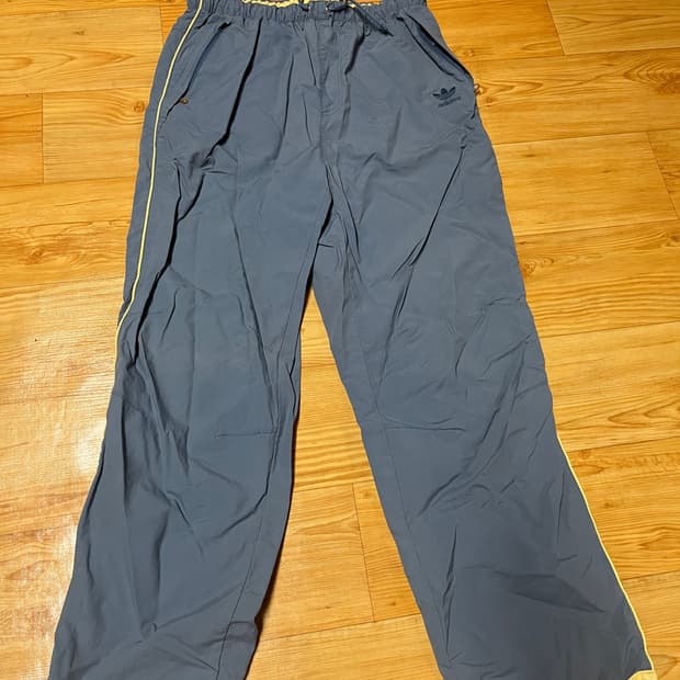 아디다스 트랙팬츠