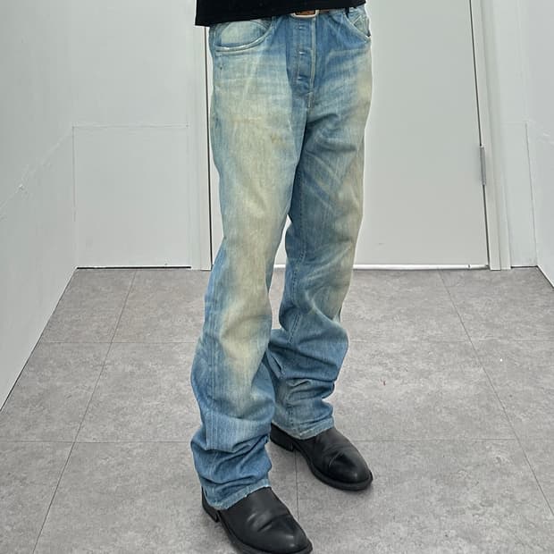 Back Number back zipper detail sagging d