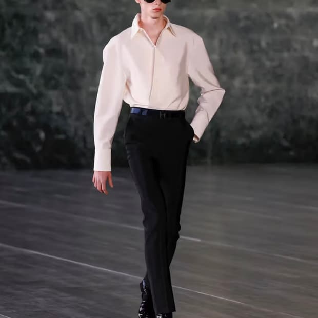 [차은우님 착용] 생로랑 24ss 파유 실크 셔츠