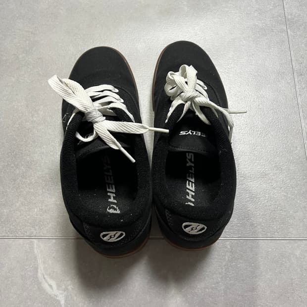 [240] 힐리스 런치 블랙 롤러 스케이트 운동화