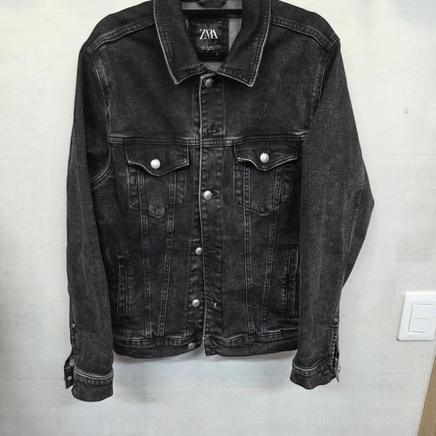 자라 빈티지 워싱 블랙 데님자켓 M