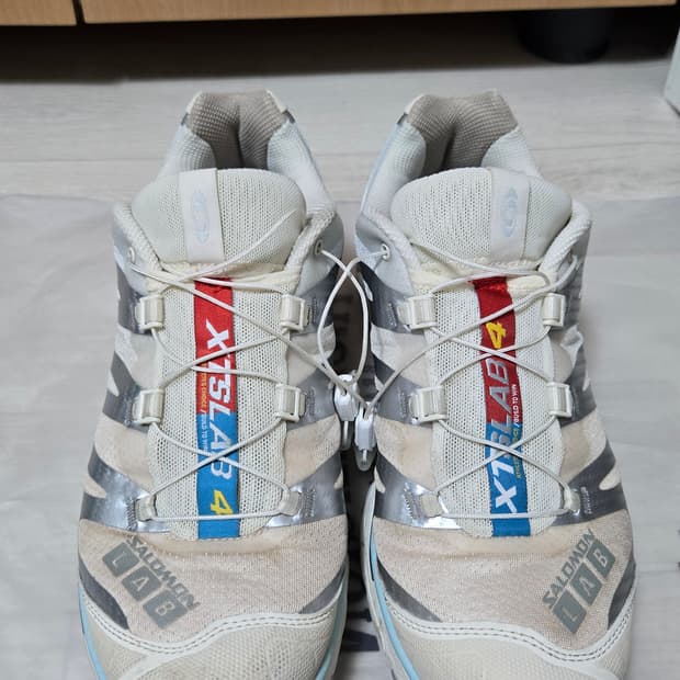 살로몬 XT-4 OG 바닐라 아이스 발라드 블루