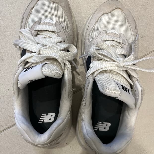 뉴발란스 운동화