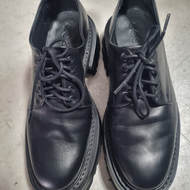 코스 여성 스니커즈 