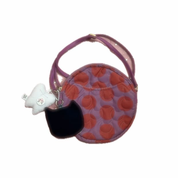 냥이가 숨겨진 퍼플 도트 크로스백 🐱