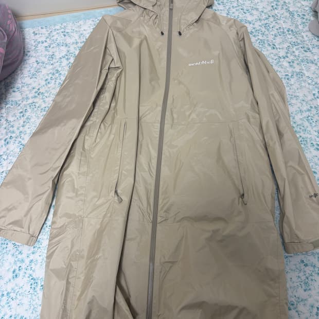 몽벨 레인코트 베이지 xl사이즈
