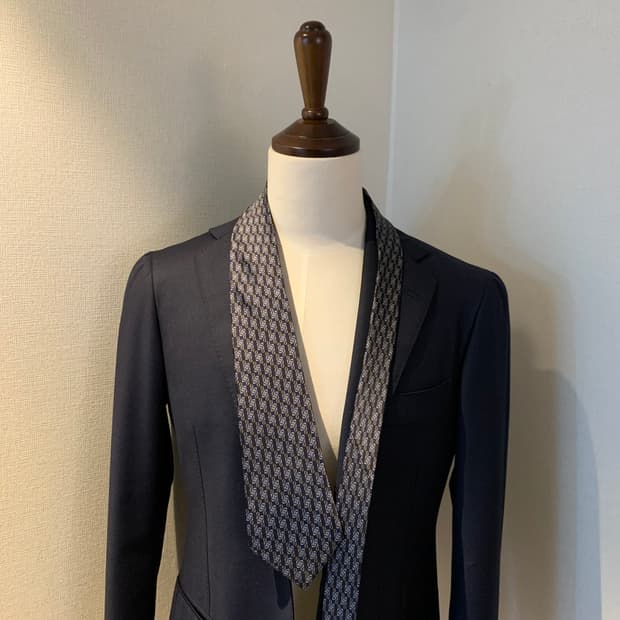 펜디(FENDI) FF모노그램 명품 신형넥타이 A등급 대검뒷면 9.4cm