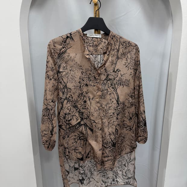 디올 긴팔 셔츠 블라우스 38사이즈 