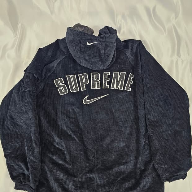 슈프림나이키아크후드집업