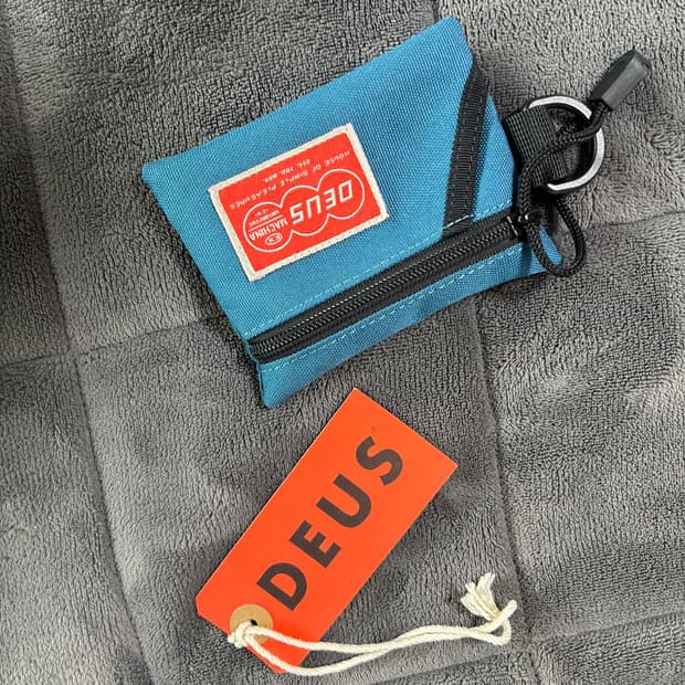 데우스 카드지갑