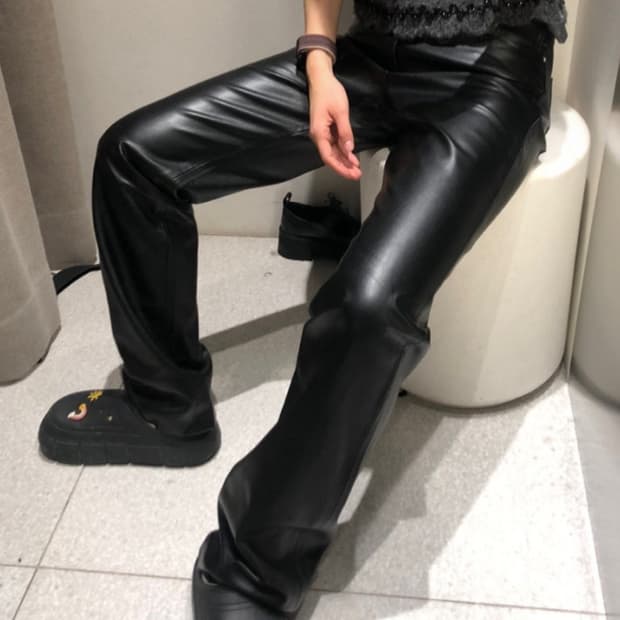자라 zara 페이크레더 팬츠 렉토 로우클래식 마뗑킴