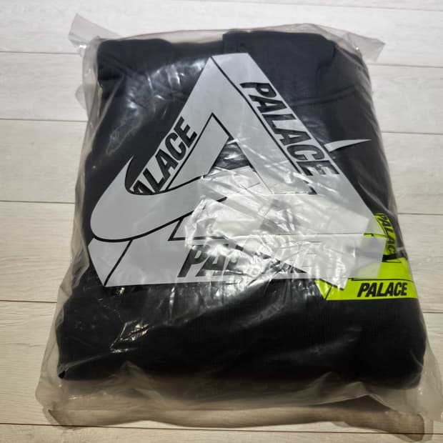 PALACE NIKE TRI SWOOSH HOOD 차콜