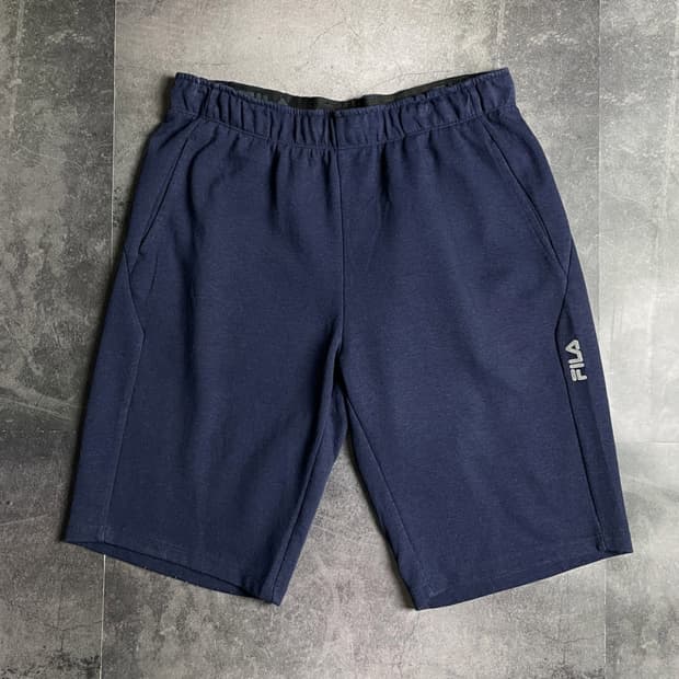 FILA 휠라 네이비 밴딩 스웨트 하프팬츠 A01323