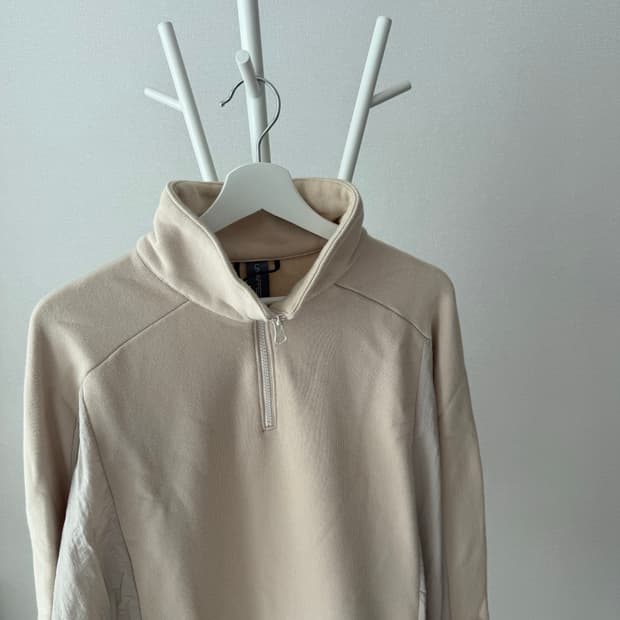 언어펙티드 하프집업 스웻셔츠 (M)