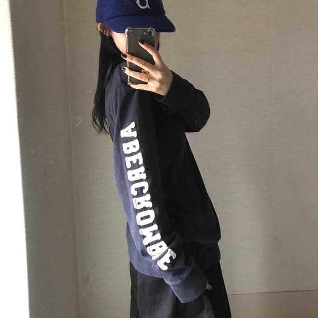 아베크롬비 네이비 롱슬리브