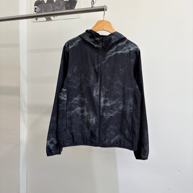 UNIQLO 바람막이