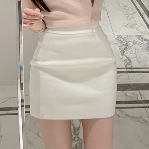 미엘르 허리잘록 탄탄라인 니트 스커트