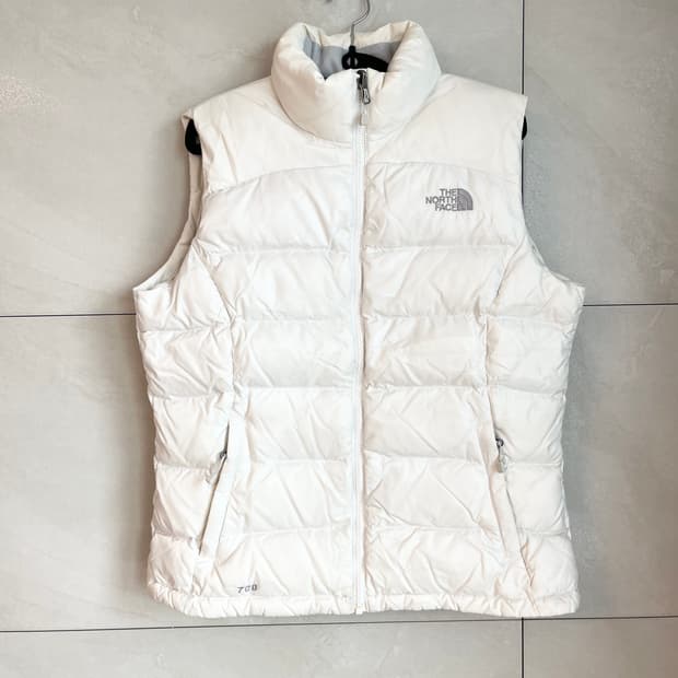 노스페이스 눕시 700 패딩 조끼 화이트 (XL)