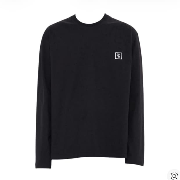 우영미 코튼 백로고 롱슬리브 티셔츠 블랙