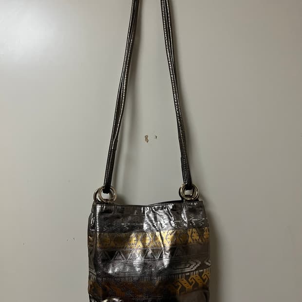 Made in USA 나바호 레더백