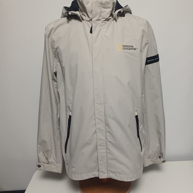 [정품/L] 내셔널지오그래픽 하이넥 와펜 바람막이 (베이지) 상태최상