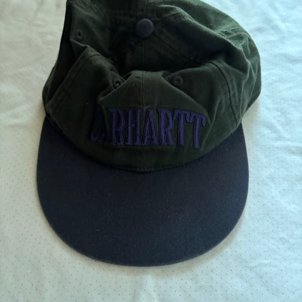 칼하트 모자