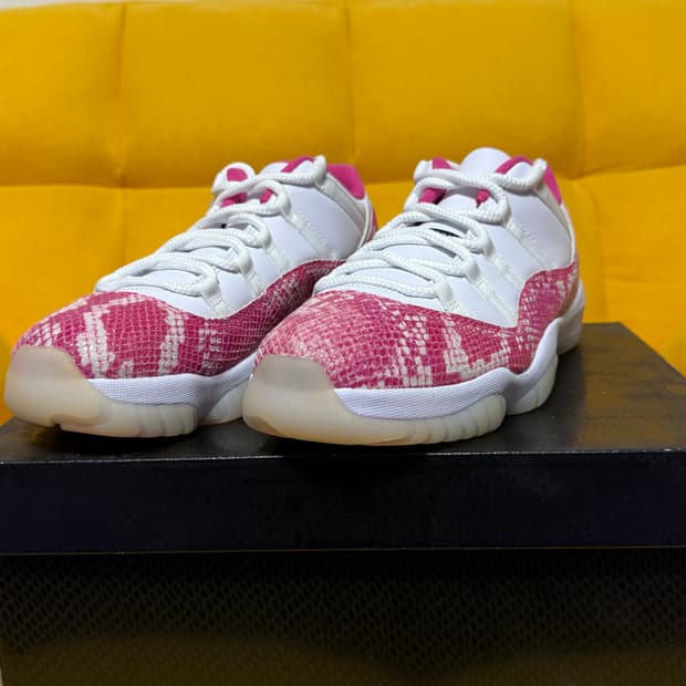 조던11 분뱀(265) 새상품